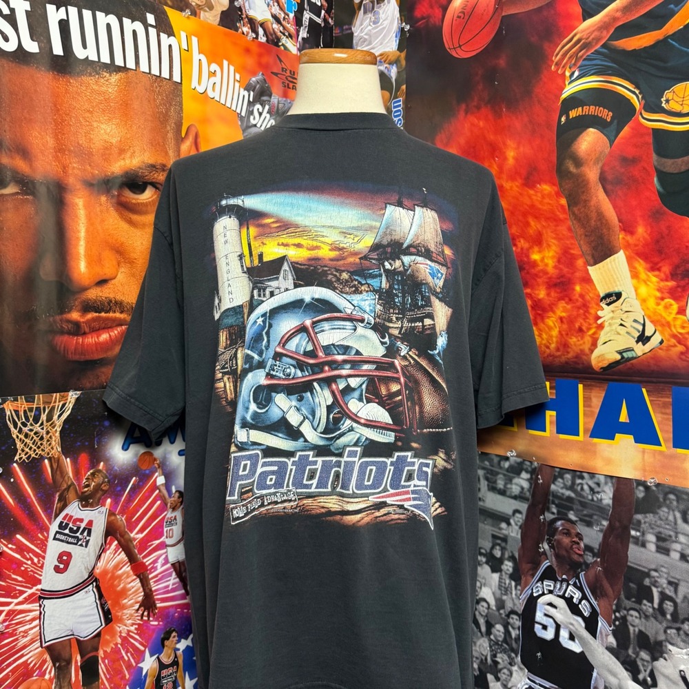 Vintage New England Patriots Lee Sport Skyline NFL Football T Shirt Sz 2XL